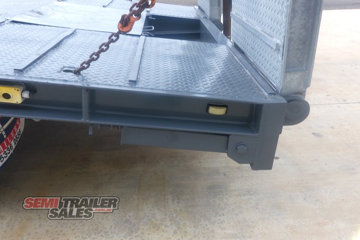 2015 Beavertail Single Axle Plant Trailer with Ramps