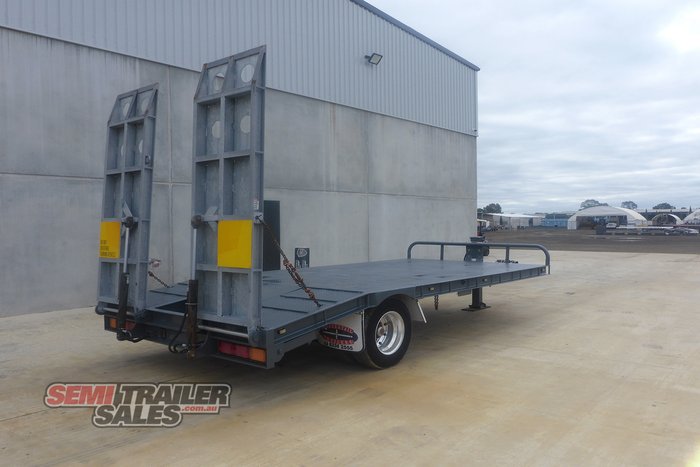 2015 Beavertail Single Axle Plant Trailer with Ramps