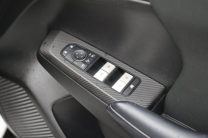 2023 Mitsubishi Outlander LS
