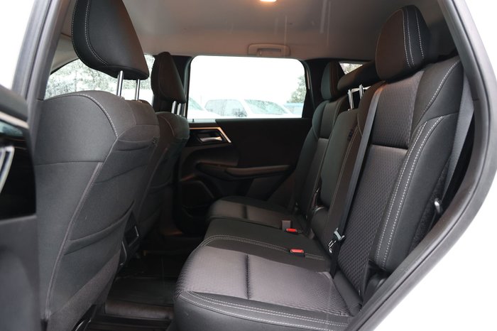 2023 Mitsubishi Outlander LS