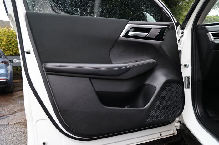 2023 Mitsubishi Outlander LS