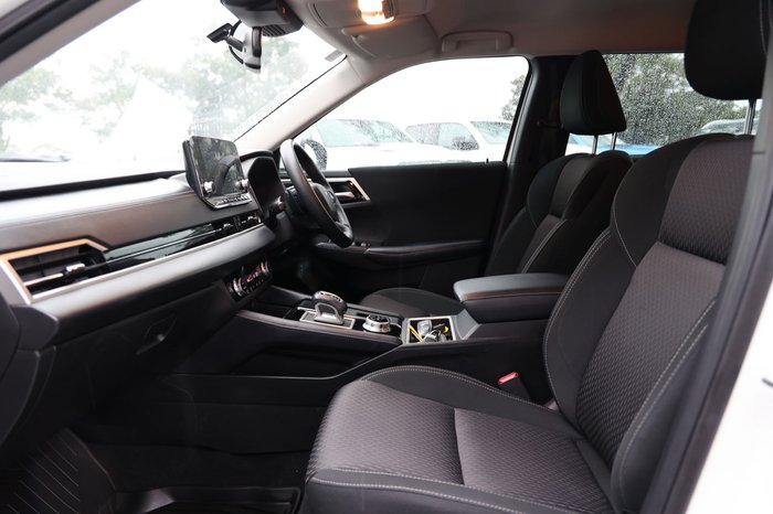 2023 Mitsubishi Outlander LS