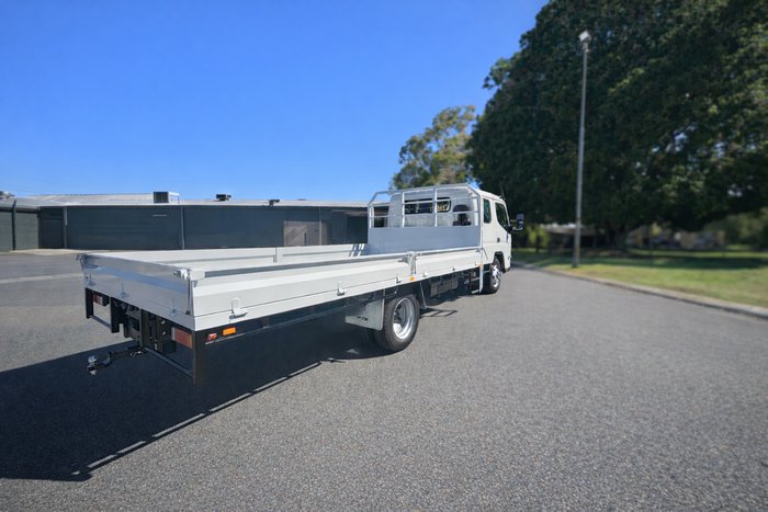 2025 Fuso Canter 815