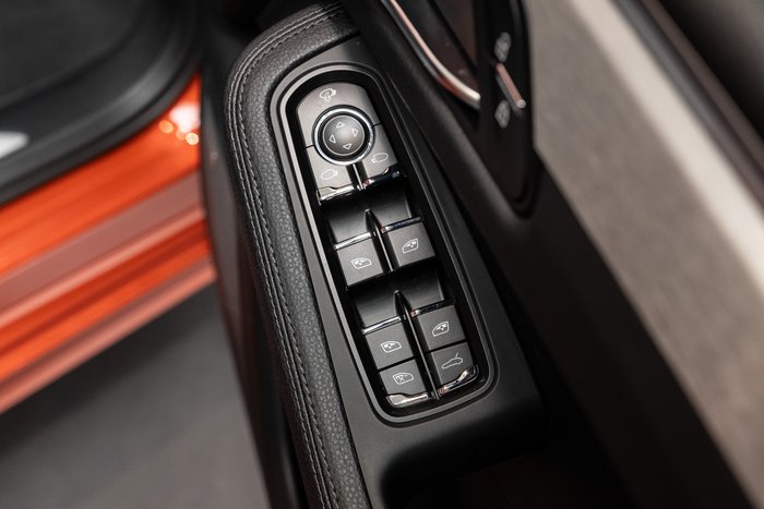 2024 Porsche Macan S