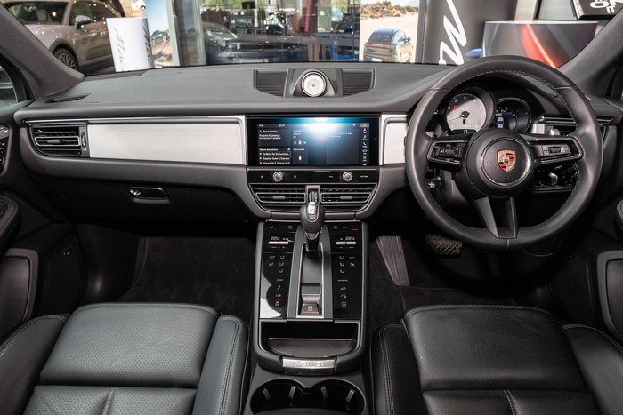 2024 Porsche Macan S