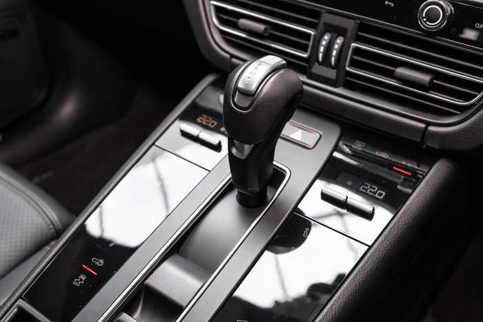 2024 Porsche Macan S