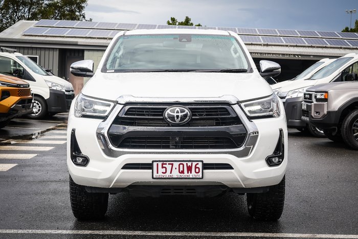 2023 Toyota HILUX SR5