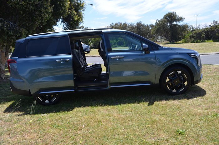 2025 Kia Carnival GT-Line Lite