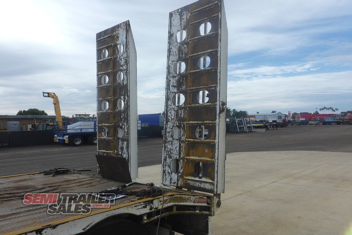 2009 Barker 45FT-70FT Dropdeck Extendable with Ramps