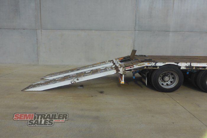 2009 Barker 45FT-70FT Dropdeck Extendable with Ramps