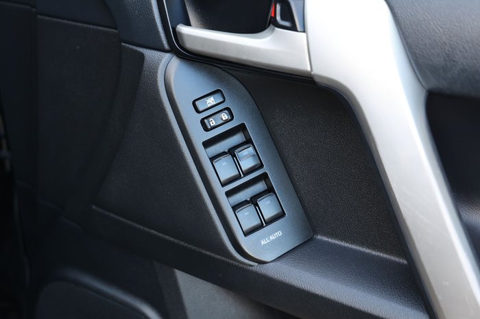 2021 Toyota Landcruiser Prado VX