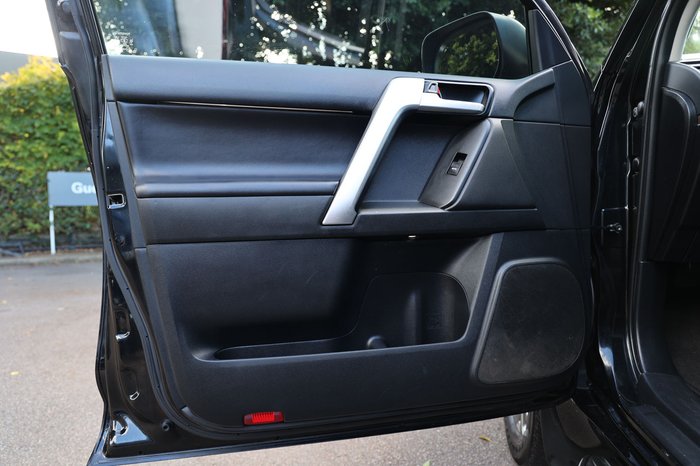 2021 Toyota Landcruiser Prado VX