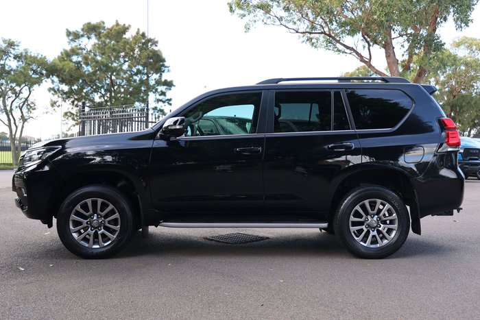 2021 Toyota Landcruiser Prado VX