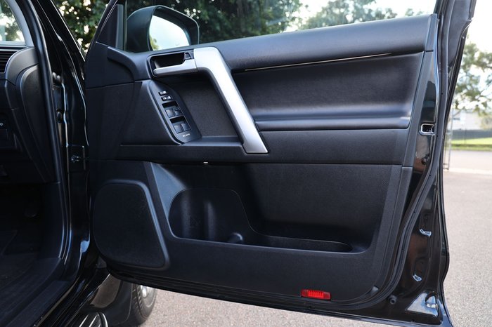2021 Toyota Landcruiser Prado VX