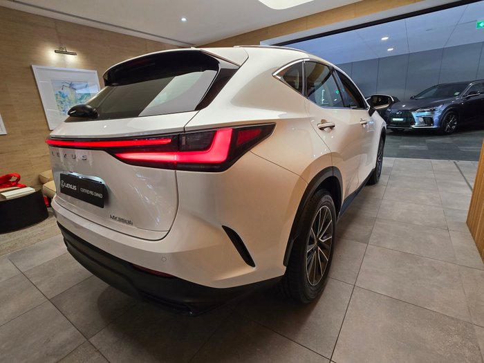 2024 Lexus NX350H Luxury AWD