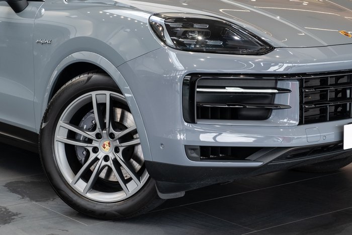 2024 Porsche Cayenne E-Hybrid
