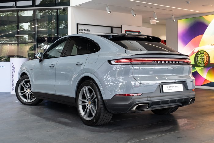 2024 Porsche Cayenne E-Hybrid