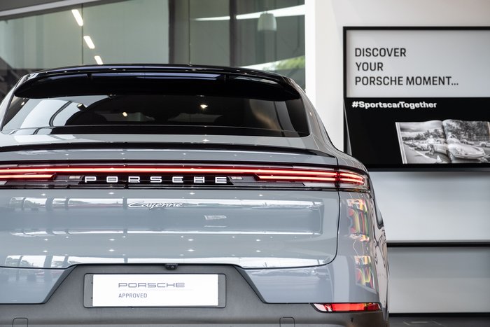 2024 Porsche Cayenne E-Hybrid