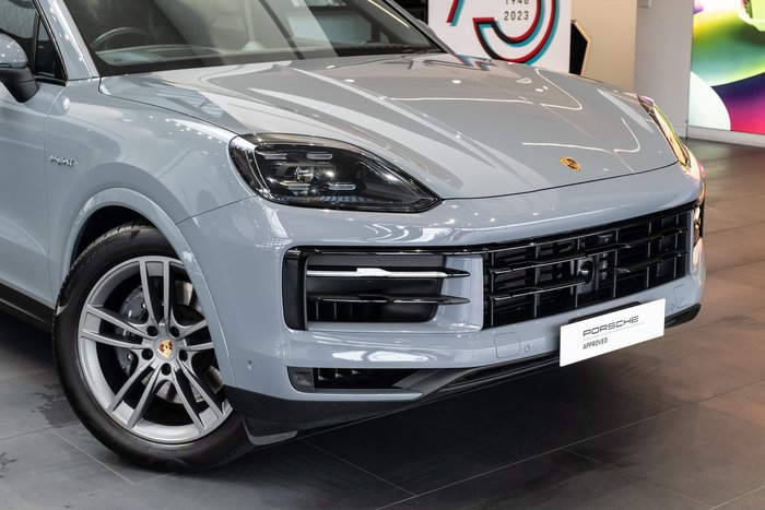 2024 Porsche Cayenne E-Hybrid