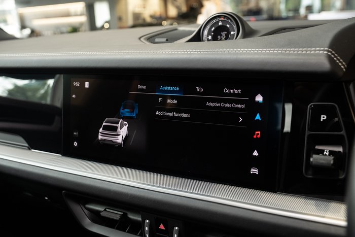 2024 Porsche Cayenne E-Hybrid