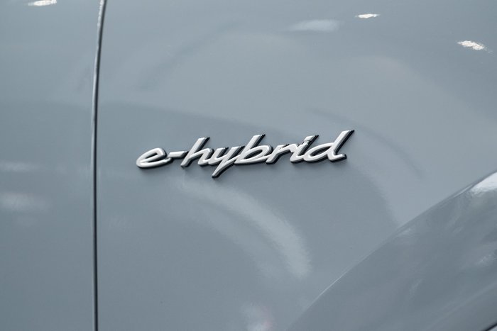 2024 Porsche Cayenne E-Hybrid