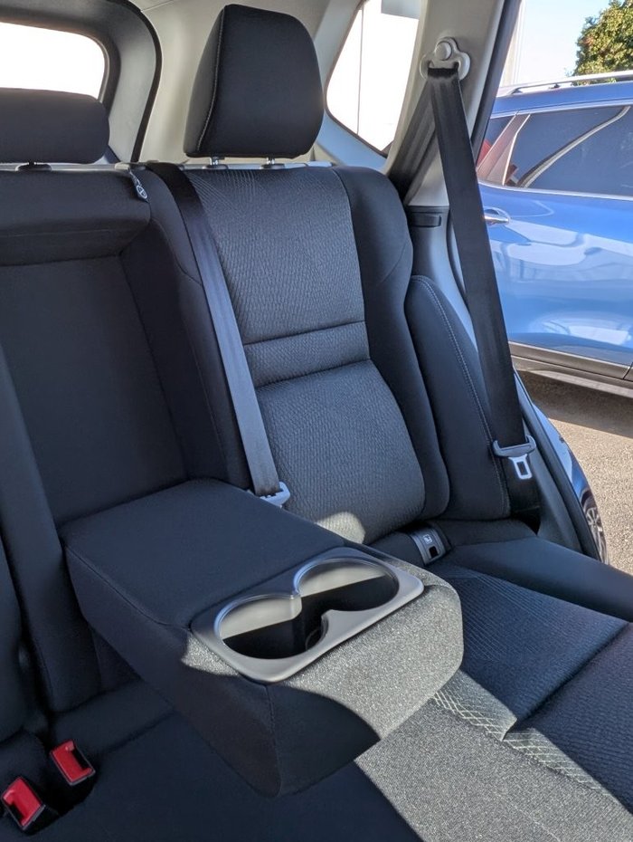 2025 NISSAN X-TRAIL ST