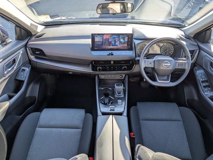 2025 NISSAN X-TRAIL ST