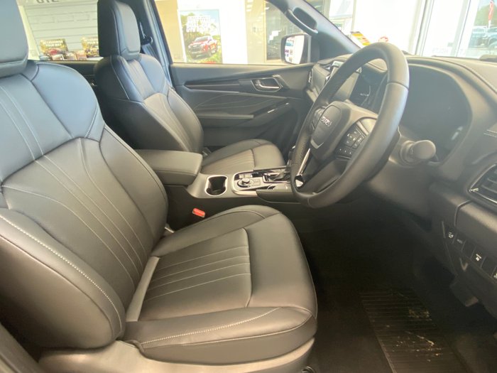 2025 ISUZU MU-X LS-T