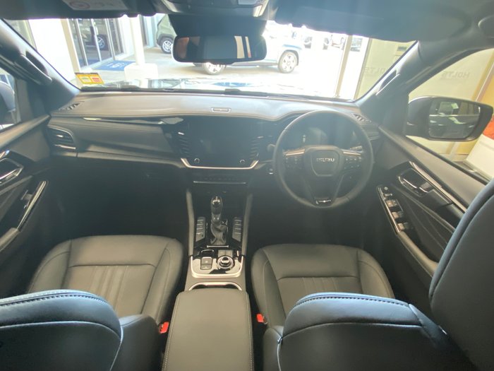 2025 ISUZU MU-X LS-T