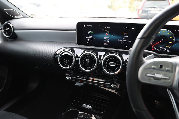 2019 MERCEDES-BENZ A180 2019 MERCEDES-BENZ A180  7 SP AUTO DUAL CLUTCH 4D SEDAN T4 