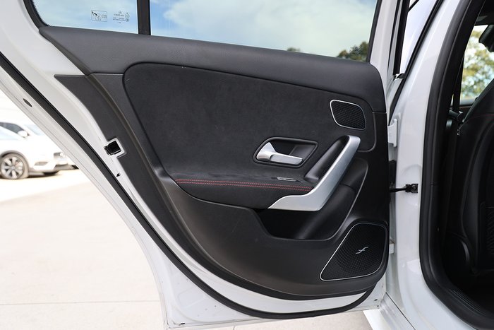 2019 MERCEDES-BENZ A180 2019 MERCEDES-BENZ A180  7 SP AUTO DUAL CLUTCH 4D SEDAN T4 