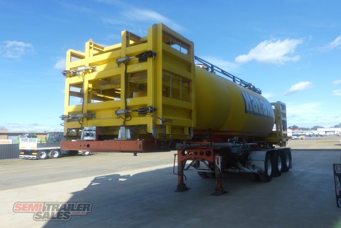 2015 Jamieson Boomer Bulk Tanker Road Train Lead