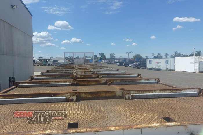 1994 Haulmark Bogie Steel Speck Flat Top