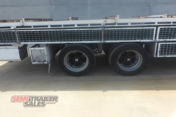 1994 Haulmark Bogie Steel Speck Flat Top