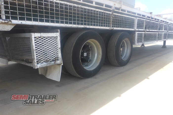 1994 Haulmark Bogie Steel Speck Flat Top