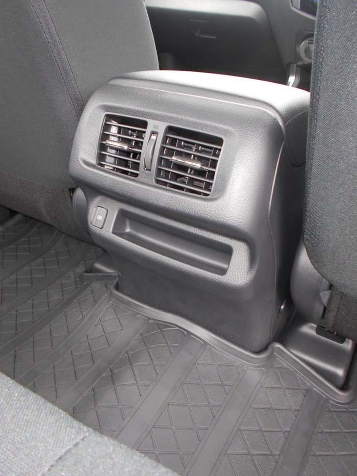 2024 Nissan Navara SL Warrior