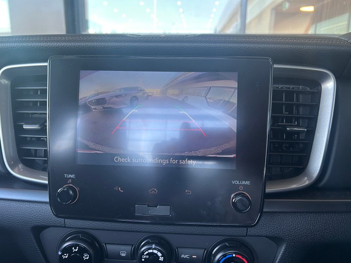 2025 Mazda BT-50 XS