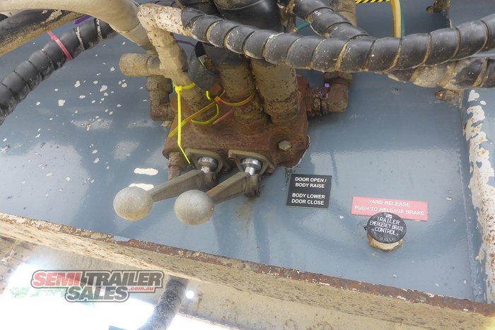 2018 Howard Porter Tri Axle Side Tipper Road Train Lead