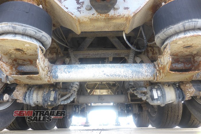 2018 Howard Porter Tri Axle Side Tipper Road Train Lead