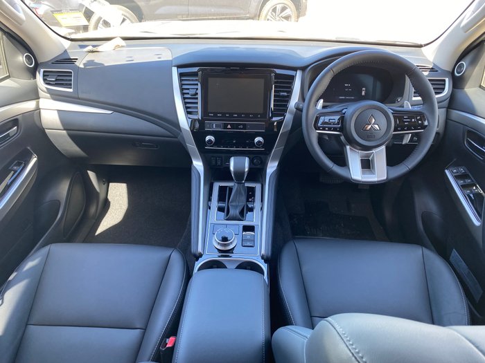 2024 MITSUBISHI Pajero Sport EXCEED