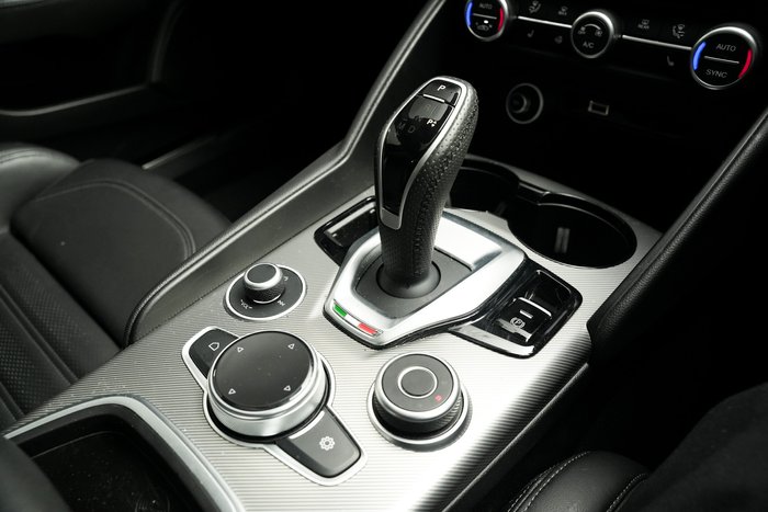 2023 Alfa Romeo Giulia Veloce