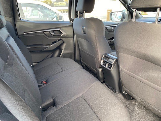 2025 ISUZU D-MAX LSU