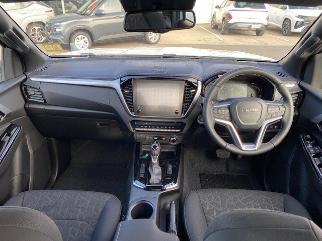 2025 ISUZU D-MAX LSU