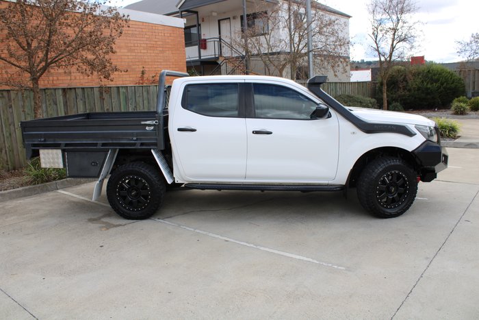 2021 Nissan Navara SL