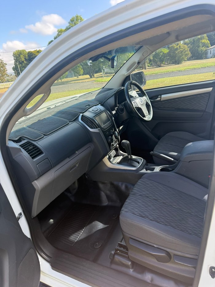 2015 HOLDEN COLORADO LS