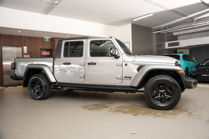 2021 Jeep Gladiator Sport S