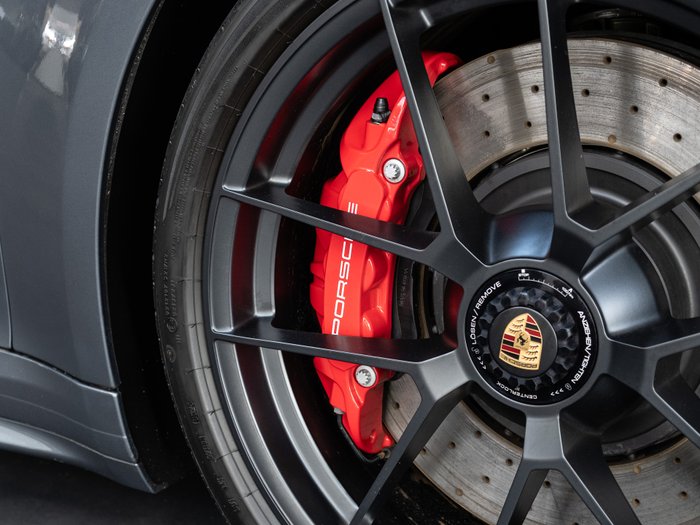 2025 Porsche 911 Carrera GTS