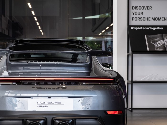 2025 Porsche 911 Carrera GTS