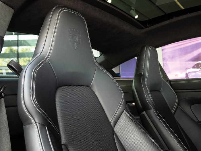2025 Porsche 911 Carrera GTS