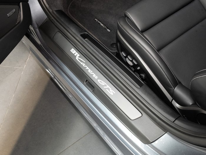 2025 Porsche 911 Carrera GTS